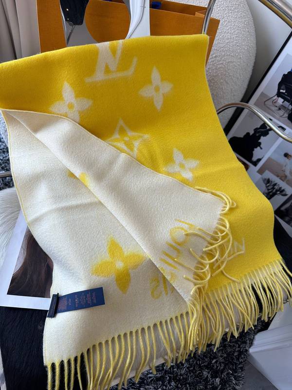 Louis Vuitton Scarf LVC00503